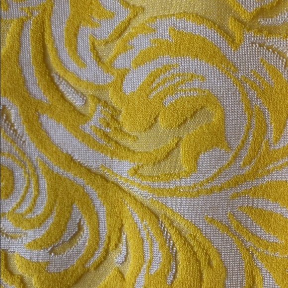 Stylish Cache dress, yellow and white size 6 patterned material - Picture 3 of 5